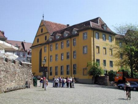 Augustinerplatz und -museum